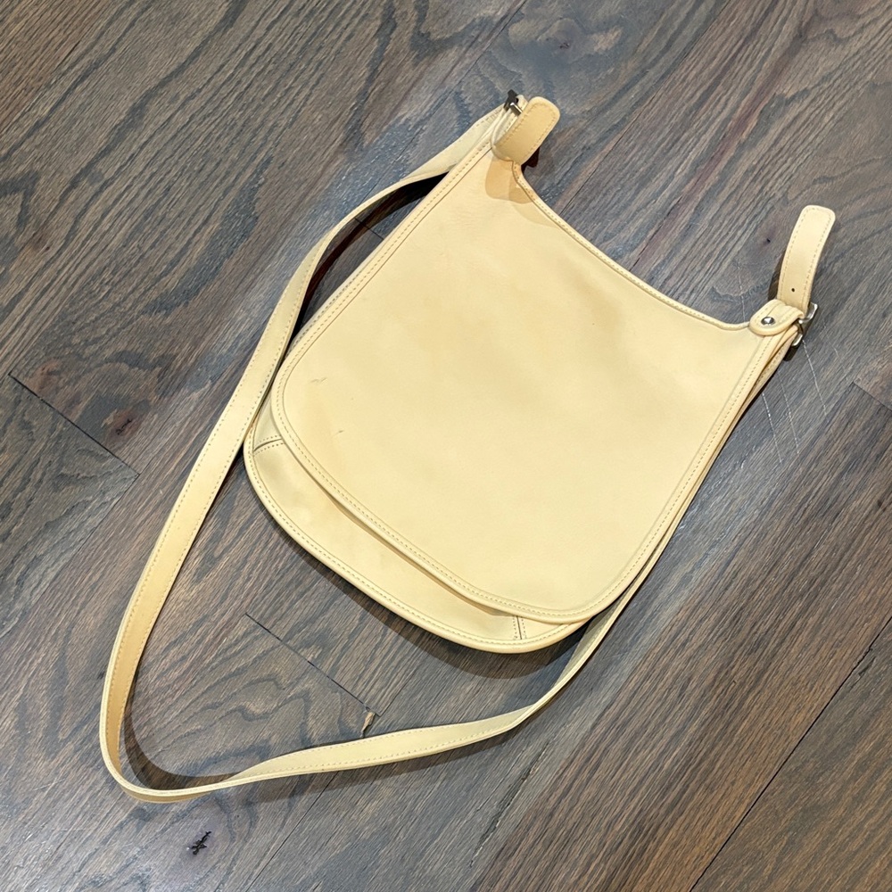Coach Elegant Tan Crossbody Bag - Picture 10 of 10